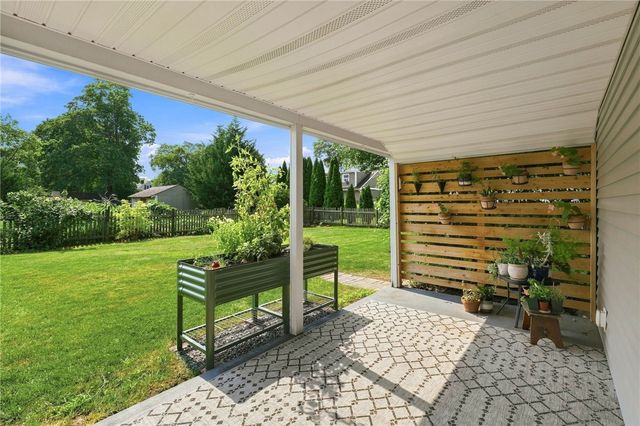 140 Myrtle Avenue, Warwick, RI 02886