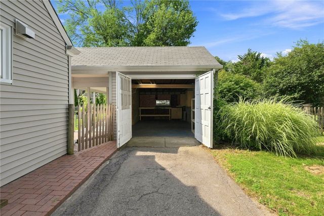 140 Myrtle Avenue, Warwick, RI 02886