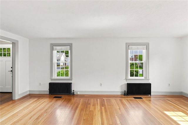140 Myrtle Avenue, Warwick, RI 02886