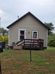 1255 20th Avenue SW, Cedar Rapids, IA 52404