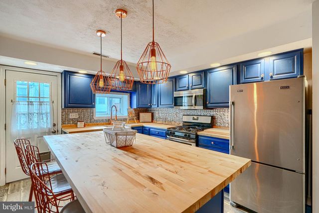 638 S STREEPER ST, Baltimore, MD 21224