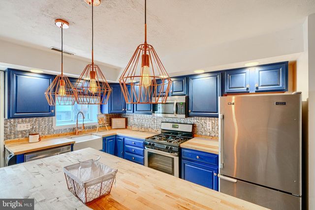 638 S STREEPER ST, Baltimore, MD 21224