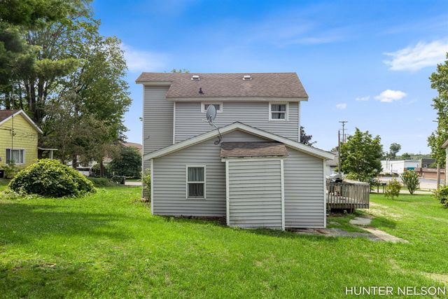 120 S 1st Street, Cedar Springs, MI 49319