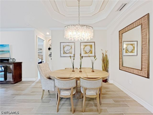1975 Mustique ST, Naples, FL 34120