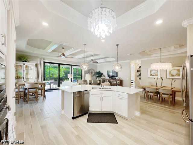 1975 Mustique ST, Naples, FL 34120