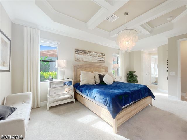 1975 Mustique ST, Naples, FL 34120