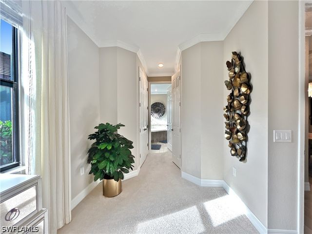 1975 Mustique ST, Naples, FL 34120