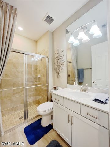 1975 Mustique ST, Naples, FL 34120