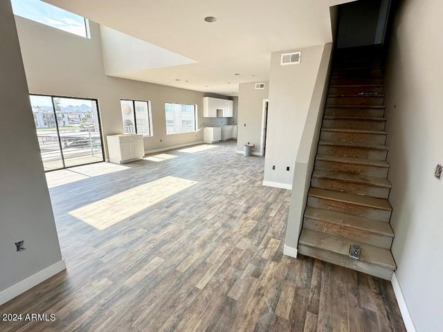 11830 N 28th Drive, Phoenix, AZ 85029
