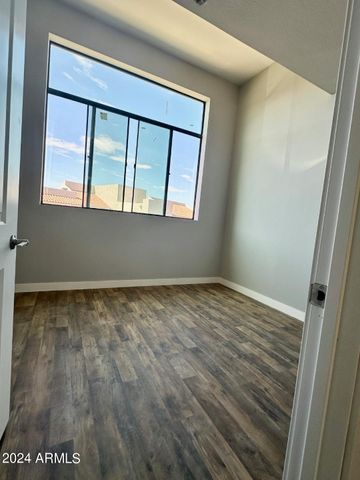 11830 N 28th Drive, Phoenix, AZ 85029
