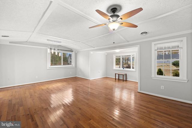 95 HICKORY LN, Colonial Beach, VA 22443