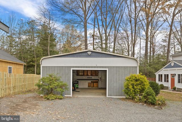 95 HICKORY LN, Colonial Beach, VA 22443