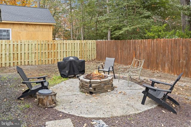 95 HICKORY LN, Colonial Beach, VA 22443