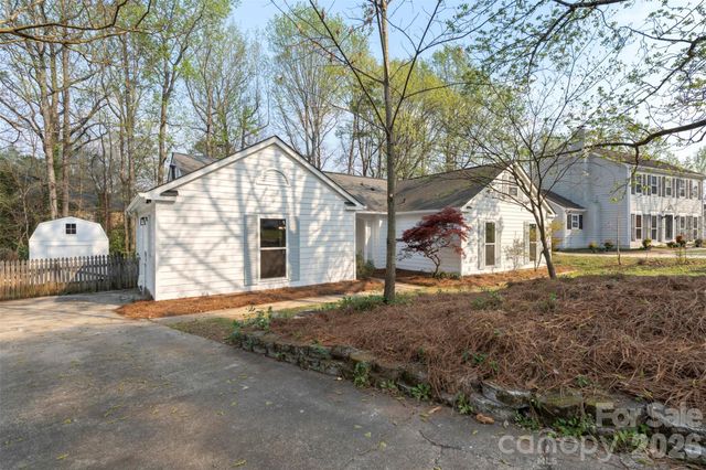 7308 Walterboro Road, Charlotte, NC 28227
