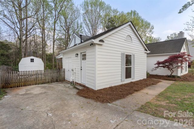 7308 Walterboro Road, Charlotte, NC 28227