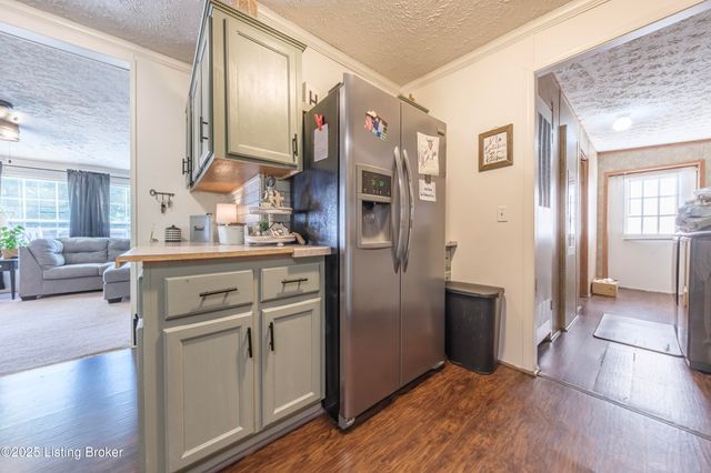 380 N Cave Springs Rd, Mcdaniels, KY 40152