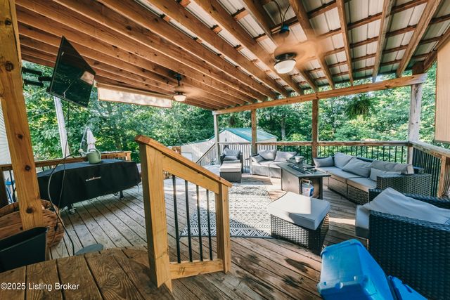 380 N Cave Springs Rd, Mcdaniels, KY 40152