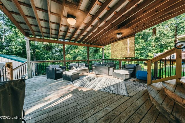 380 N Cave Springs Rd, Mcdaniels, KY 40152