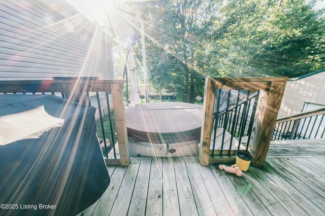 380 N Cave Springs Rd, Mcdaniels, KY 40152