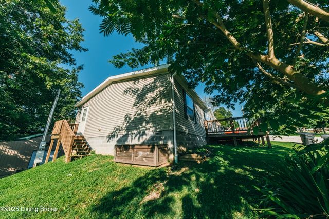 380 N Cave Springs Rd, Mcdaniels, KY 40152