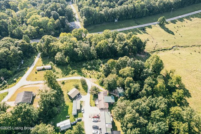 380 N Cave Springs Rd, Mcdaniels, KY 40152