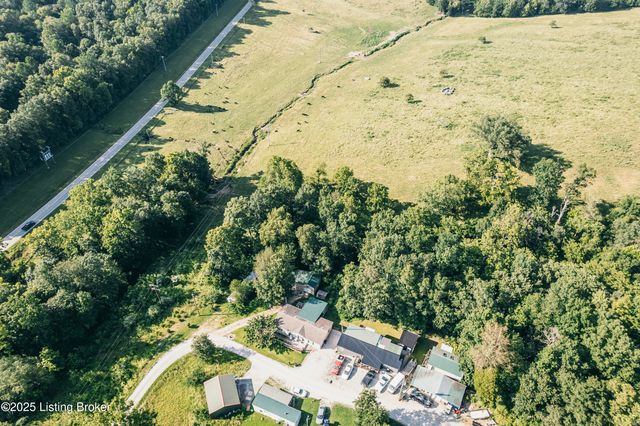 380 N Cave Springs Rd, Mcdaniels, KY 40152