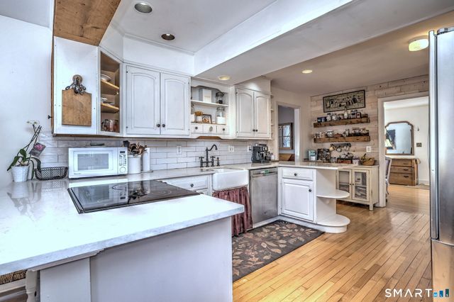 30 Landon Street, Stratford, CT 06614