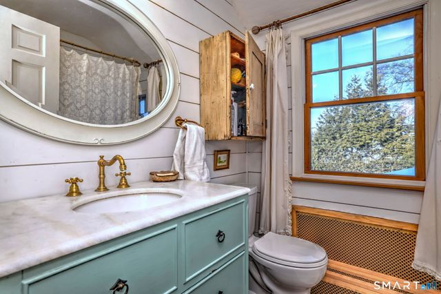 30 Landon Street, Stratford, CT 06614