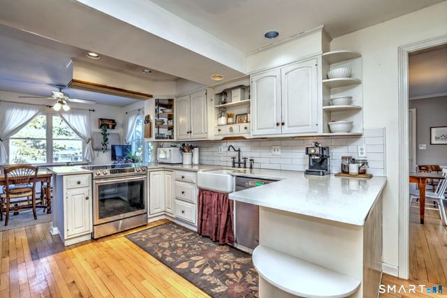 30 Landon Street, Stratford, CT 06614