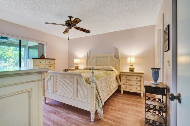 7689 Tahiti Ln 104, Lake Worth, FL 33467