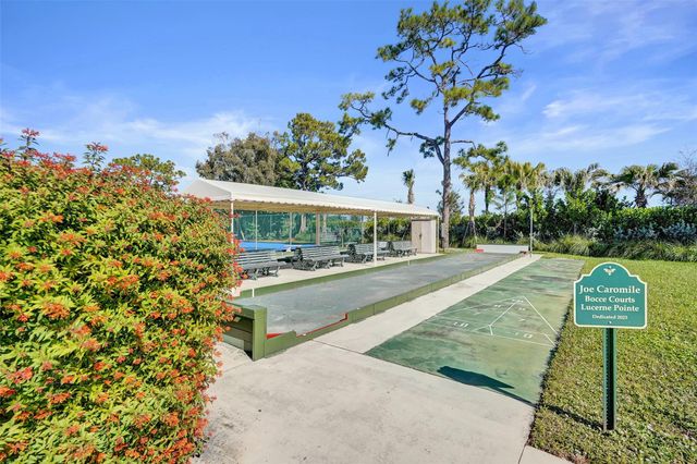 7689 Tahiti Ln 104, Lake Worth, FL 33467