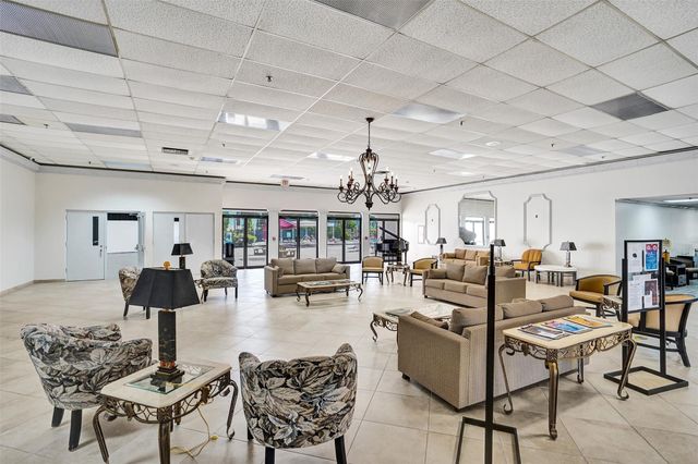 7689 Tahiti Ln 104, Lake Worth, FL 33467