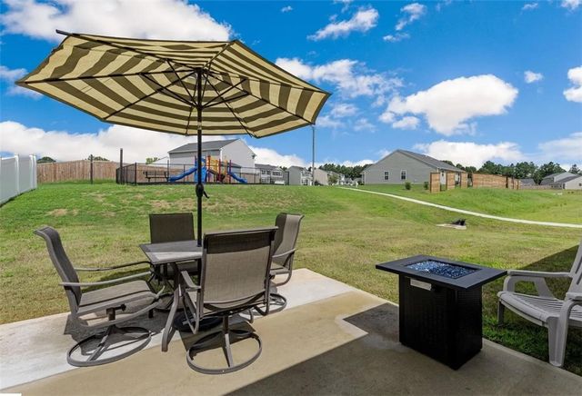 124 Highland Station Drive, Clinton, SC 29325