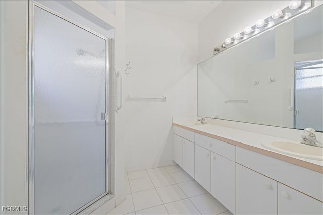 8207 Breton CIR, Fort Myers, FL 33912