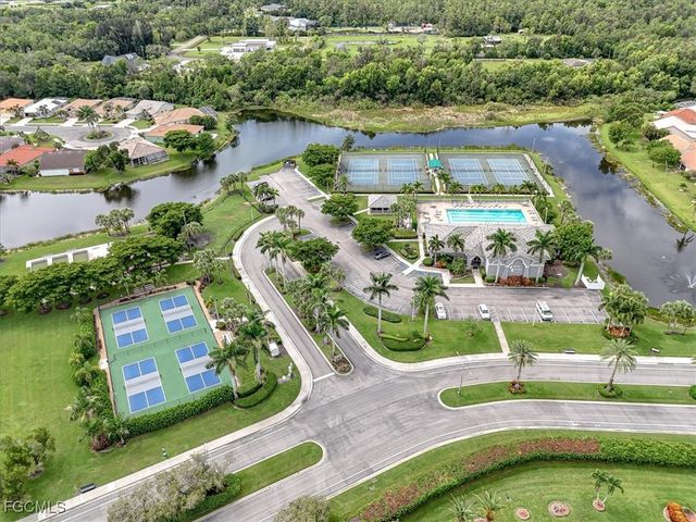 8207 Breton CIR, Fort Myers, FL 33912