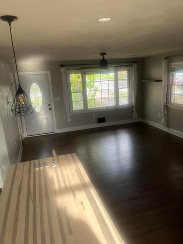 1832 Malvern RD SW, Roanoke, VA 24015