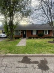1832 Malvern RD SW, Roanoke, VA 24015