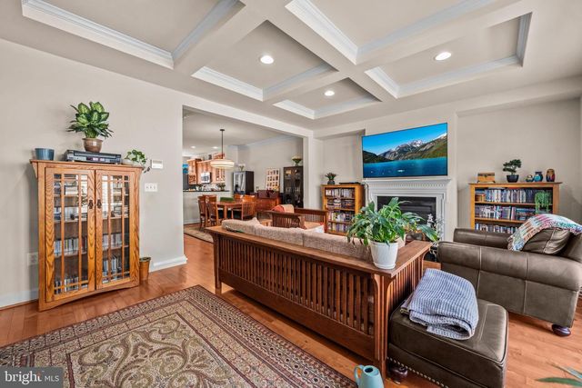 2613 S KENMORE CT, Arlington, VA 22206