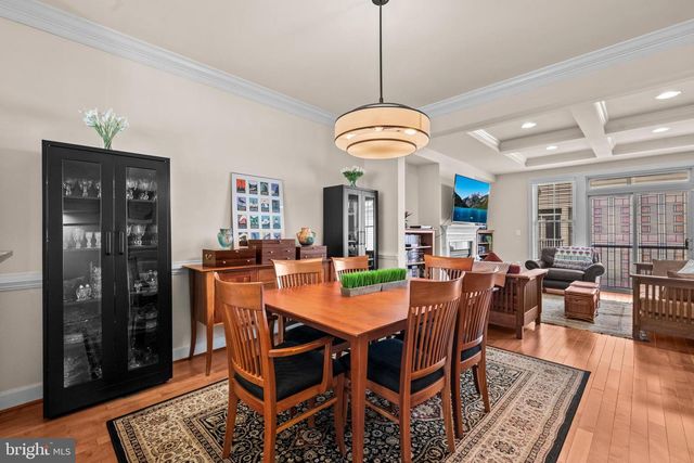 2613 S KENMORE CT, Arlington, VA 22206