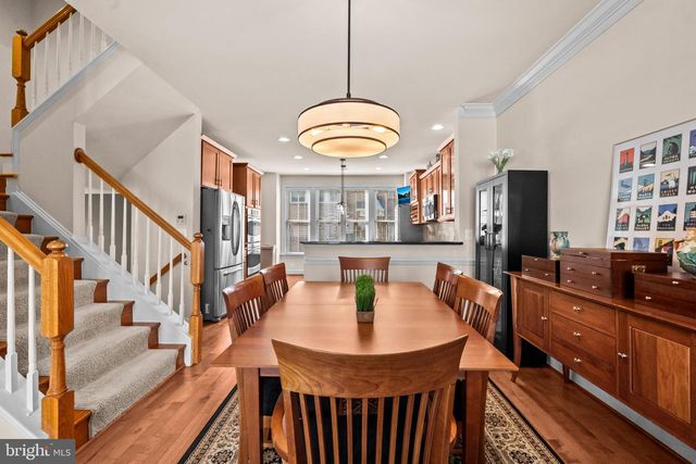 2613 S KENMORE CT, Arlington, VA 22206