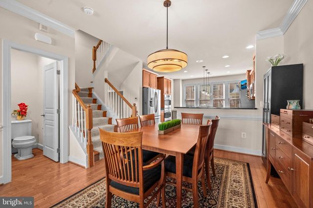 2613 S KENMORE CT, Arlington, VA 22206