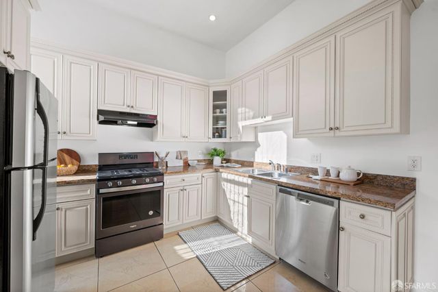 685 Capp Street, San Francisco, CA 94110