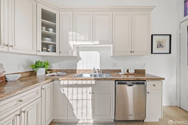 685 Capp Street, San Francisco, CA 94110