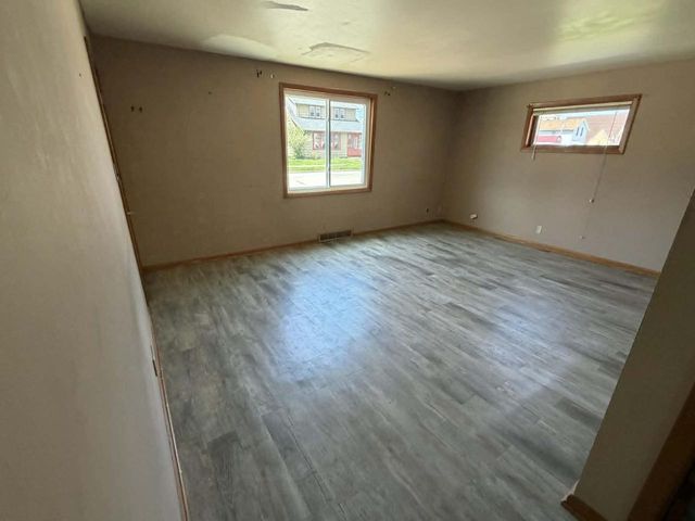 730 Broadway STREET, Sheboygan Falls, WI 53085