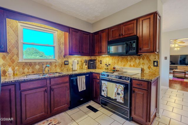 5020 Sunshine Lane, Knoxville, TN 37921