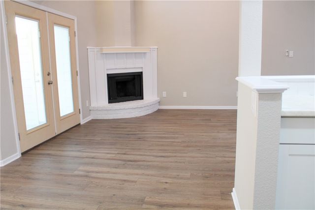 1001 W Bayview Blvd W B, Portland, TX 78374