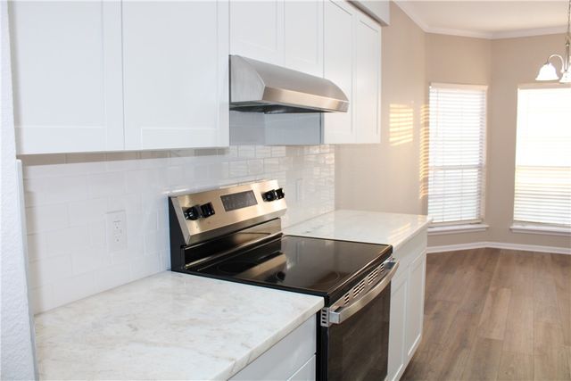 1001 W Bayview Blvd W B, Portland, TX 78374