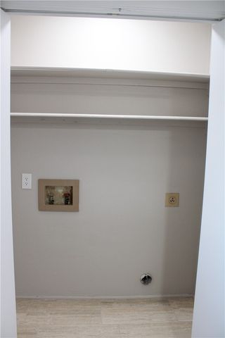 1001 W Bayview Blvd W B, Portland, TX 78374