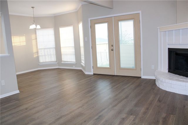 1001 W Bayview Blvd W B, Portland, TX 78374