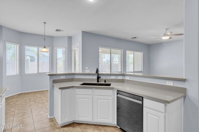 1013 W AYRSHIRE Trail, San Tan Valley, AZ 85143
